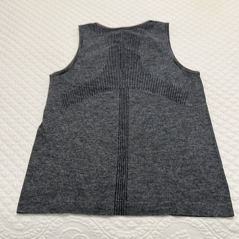Crew Neck Tank Top - Size S - Picture 2 of 3